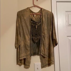 Gimmicks by BKE shirt